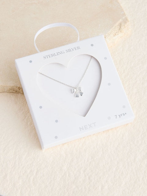 Collier fin avec pendentif trèfle pour enfant
