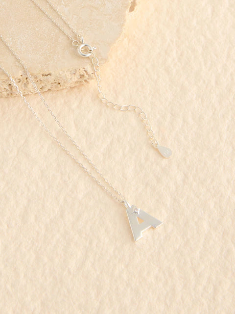 Collier personnalisé avec pendentif lettre