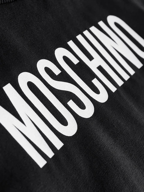 T-shirt Moschino noir à logo pour enfant.