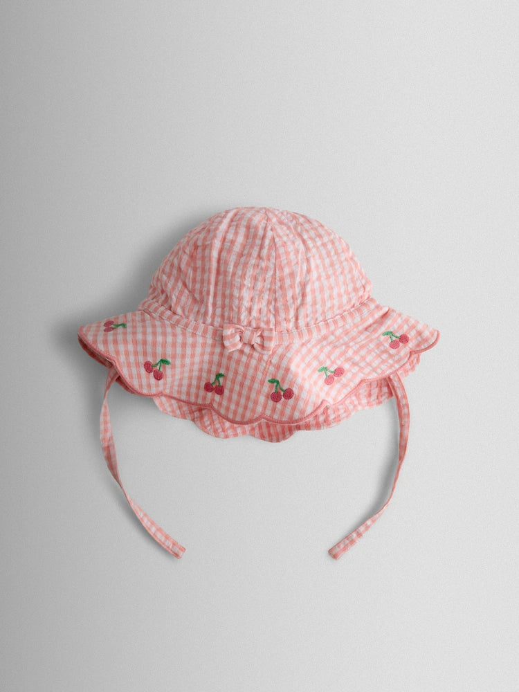 Chapeau vichy à cerises pour bébé