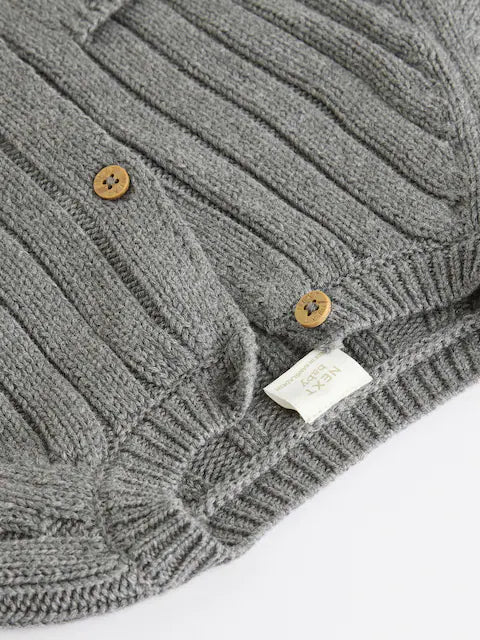 Gilet bébé en maille côtelée "Little Man" – Gris anthracite (0 mois-2 ans)