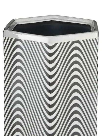 Porte-parapluie en porcelaine noir et blanc – Motif graphique ondulé