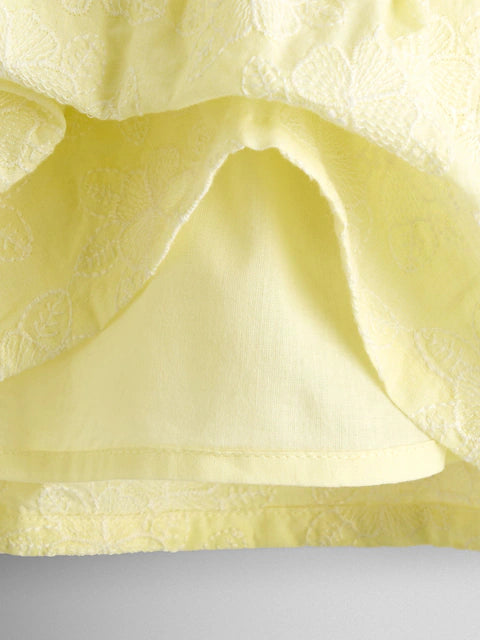 Ensemble robe bébé jaune pastel avec bloomer assorti