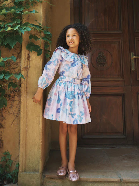 Robe fleurie bleu pastel à manches longues pour fille