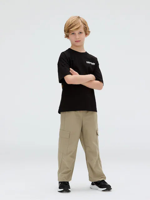 T-shirt noir graphique à manches courtes pour enfant