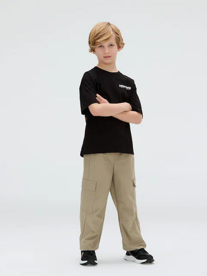 T-shirt noir graphique à manches courtes pour enfant