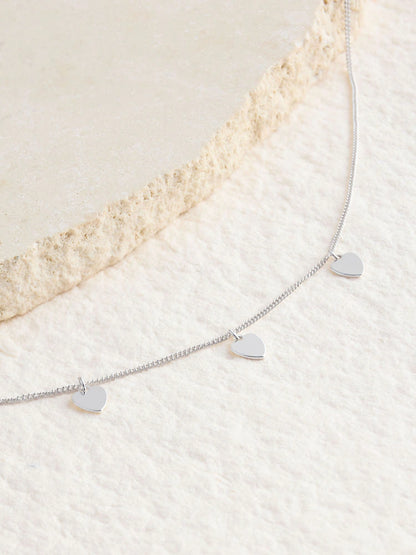 Collier fin avec pendentifs cœurs pour enfant