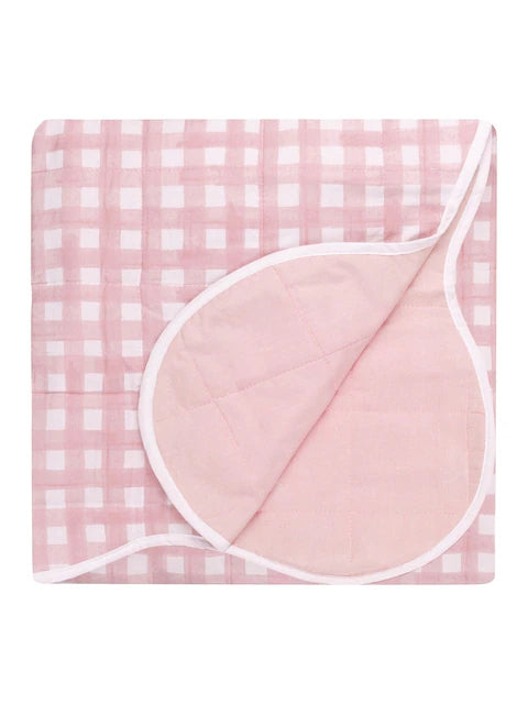 Dessus-de-lit matelassé à carreaux rose