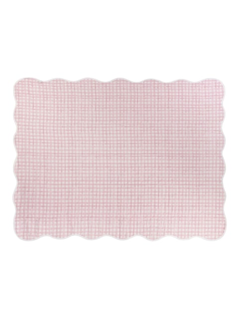 Dessus-de-lit matelassé à carreaux rose
